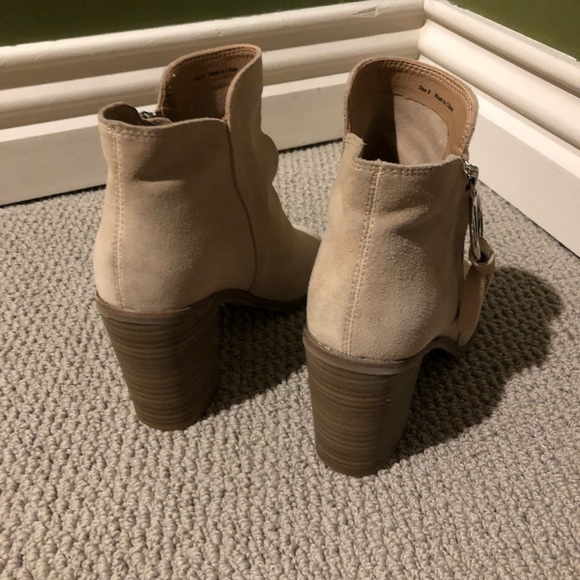 Suede tan winter heels - Picture 5 of 7